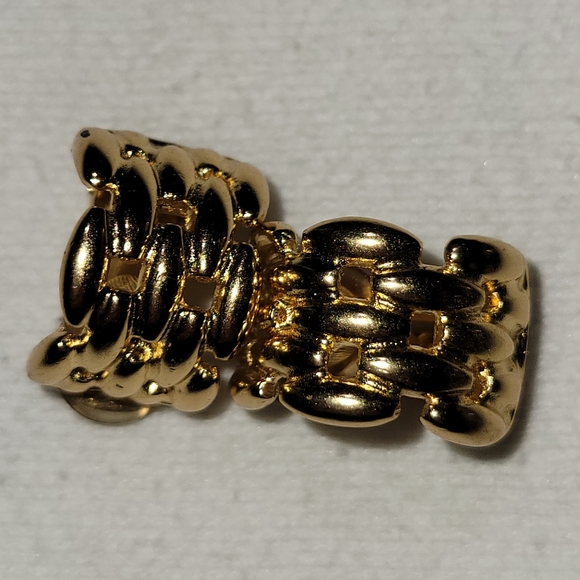 Vintage CHRISTIAN DIOR Gold Tone Chain Half Hoop Clip On Earrings - Picture 1 of 4